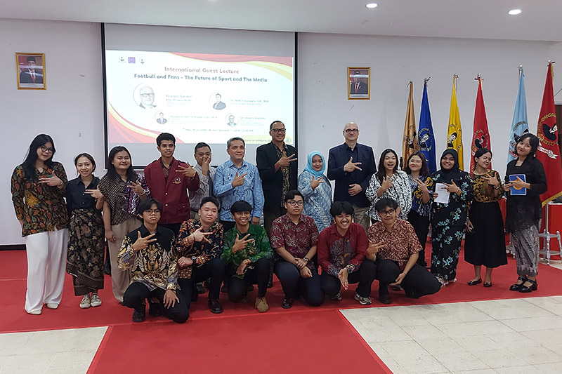 International Guest Lecture: Football and Fans - The Future of Sport and The Media