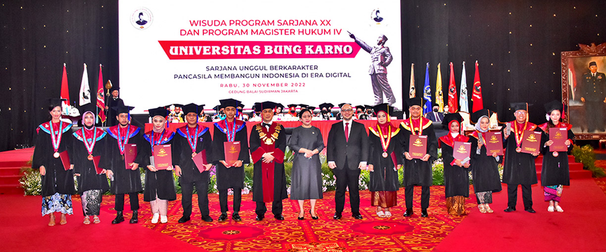 Wisuda Program Sarjana XX dan Program Magister Hukum IV Universitas Bung Karno